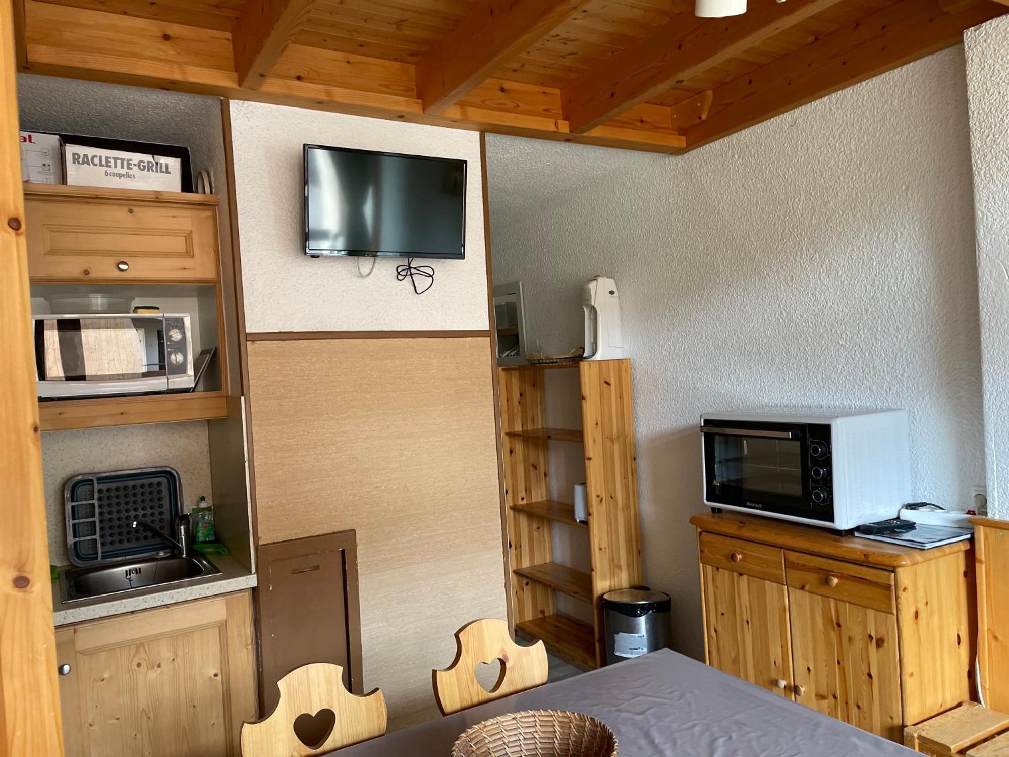 Appartement Pour 6 Personnes Au Pied Des Pistes Au Calme Aux Menuires Les Asters 圣马丁德贝尔维尔 外观 照片