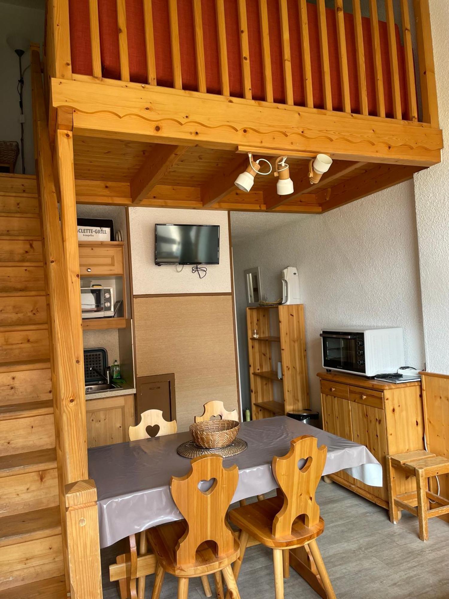 Appartement Pour 6 Personnes Au Pied Des Pistes Au Calme Aux Menuires Les Asters 圣马丁德贝尔维尔 外观 照片